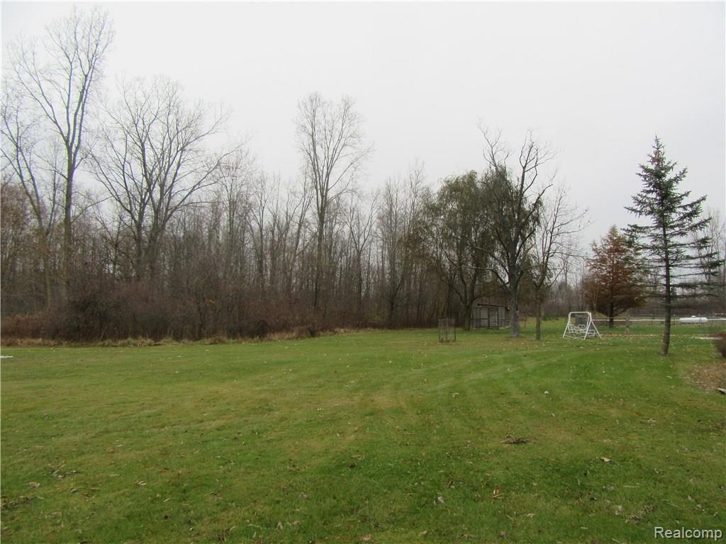 551 Wales Ridge Road Goodells, MI 48027 - Photo 20 of 48 IMG_2023.JPG