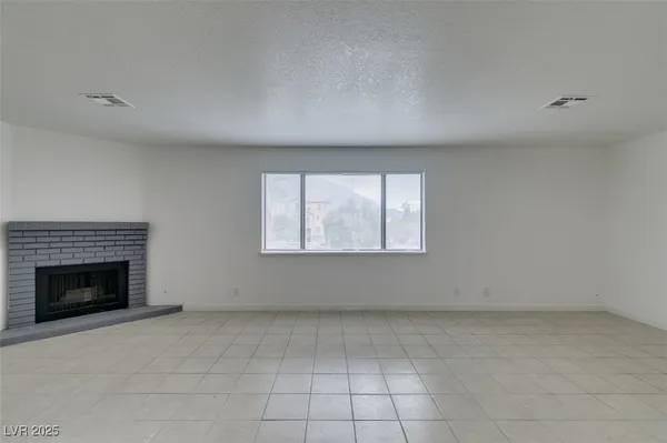 $1,390 | 6987 Mendon Lane, Unit 4, Las Vegas, NV 89156
