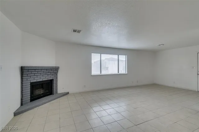 $1,390 | 6987 Mendon Lane, Unit 4, Las Vegas, NV 89156