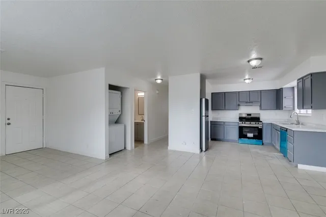 $1,390 | 6987 Mendon Lane, Unit 4, Las Vegas, NV 89156