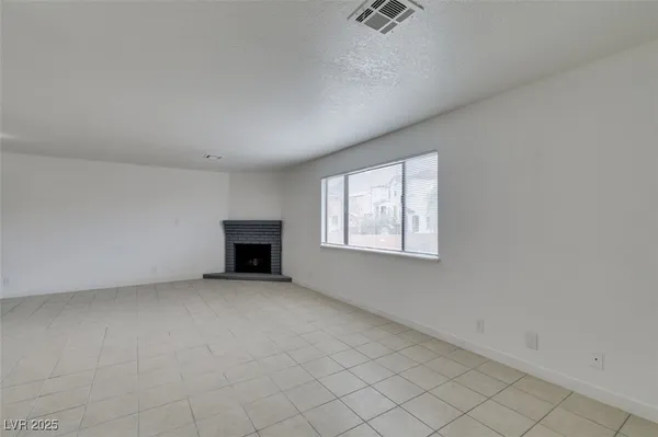 $1,390 | 6987 Mendon Lane, Unit 4, Las Vegas, NV 89156