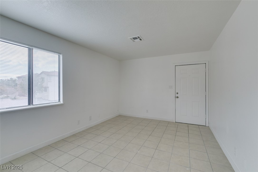 6987 Mendon Lane, Unit 4 Las Vegas, NV 89156 - Photo 6 of 40