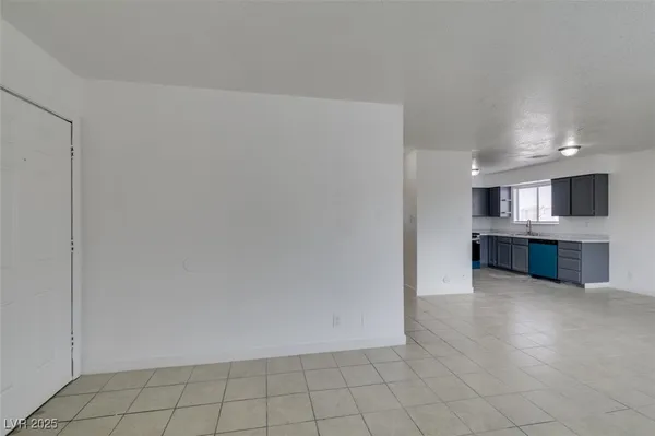 $1,390 | 6987 Mendon Lane, Unit 4, Las Vegas, NV 89156