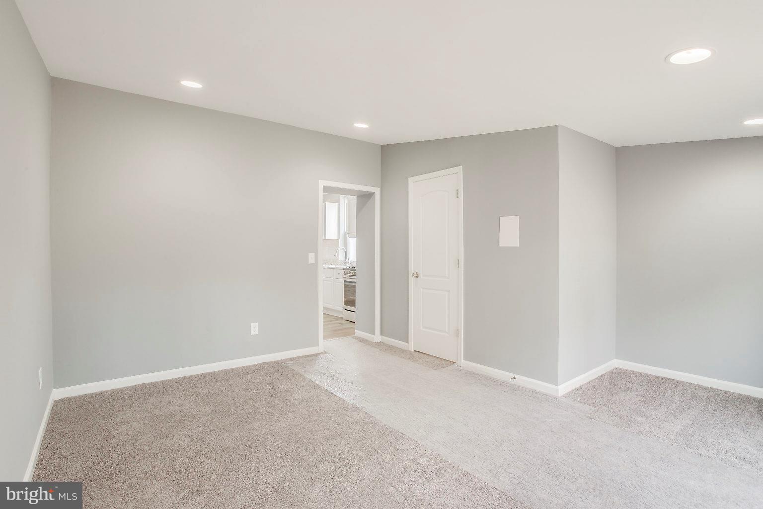 356 Nicholson Road Baltimore, MD 21221 - Photo 22 of 42 Family Room