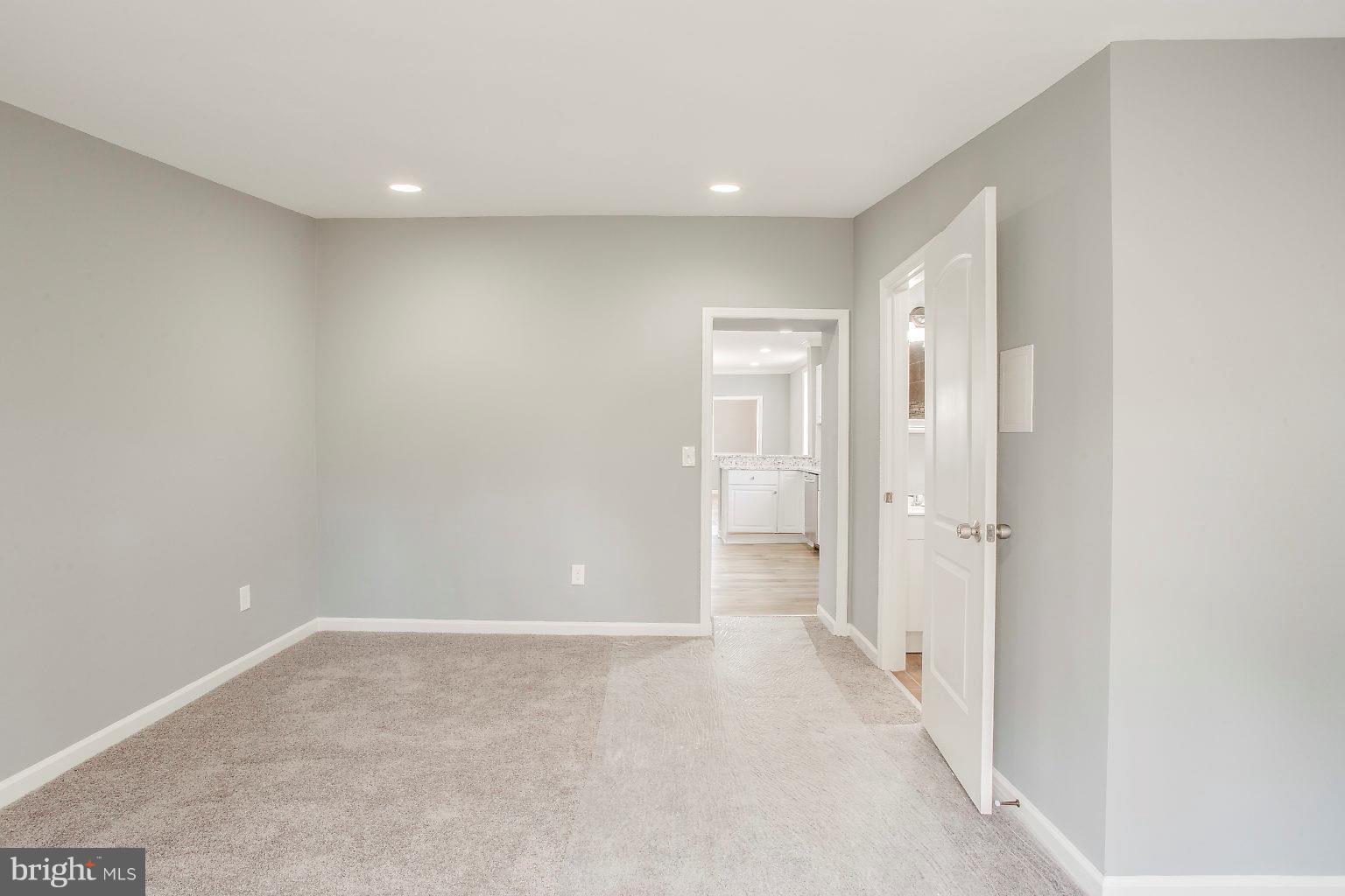 356 Nicholson Road Baltimore, MD 21221 - Photo 24 of 42 Family Room