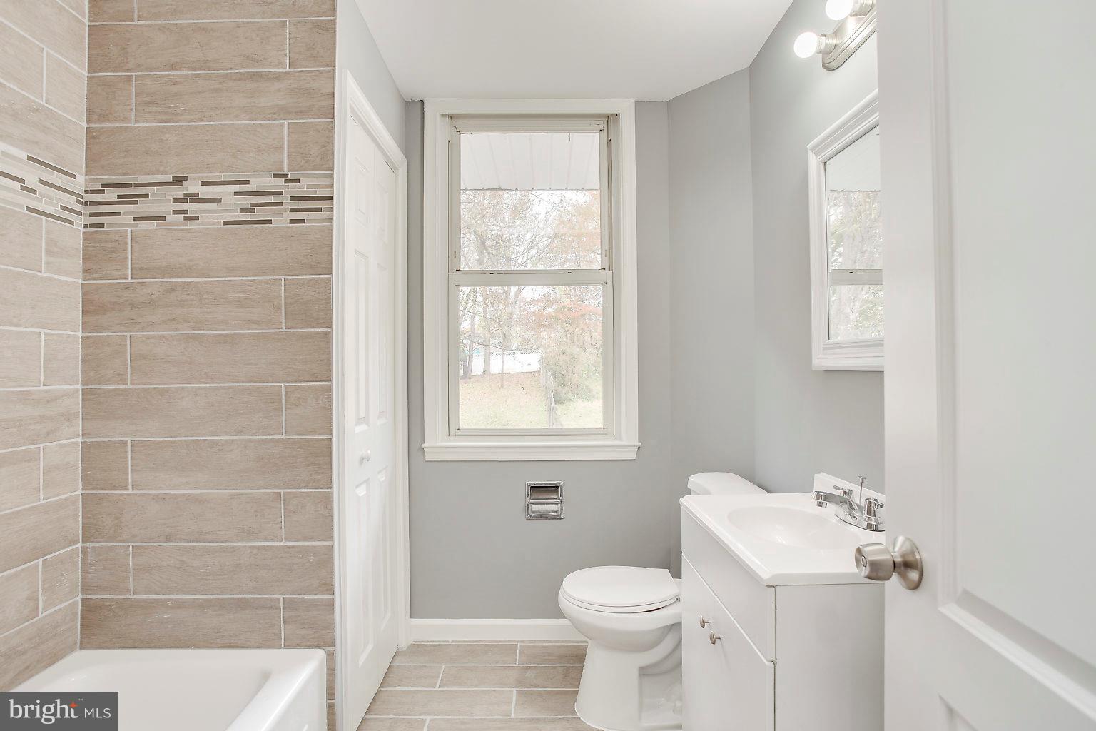 356 Nicholson Road Baltimore, MD 21221 - Photo 34 of 42 Upper Level Bath