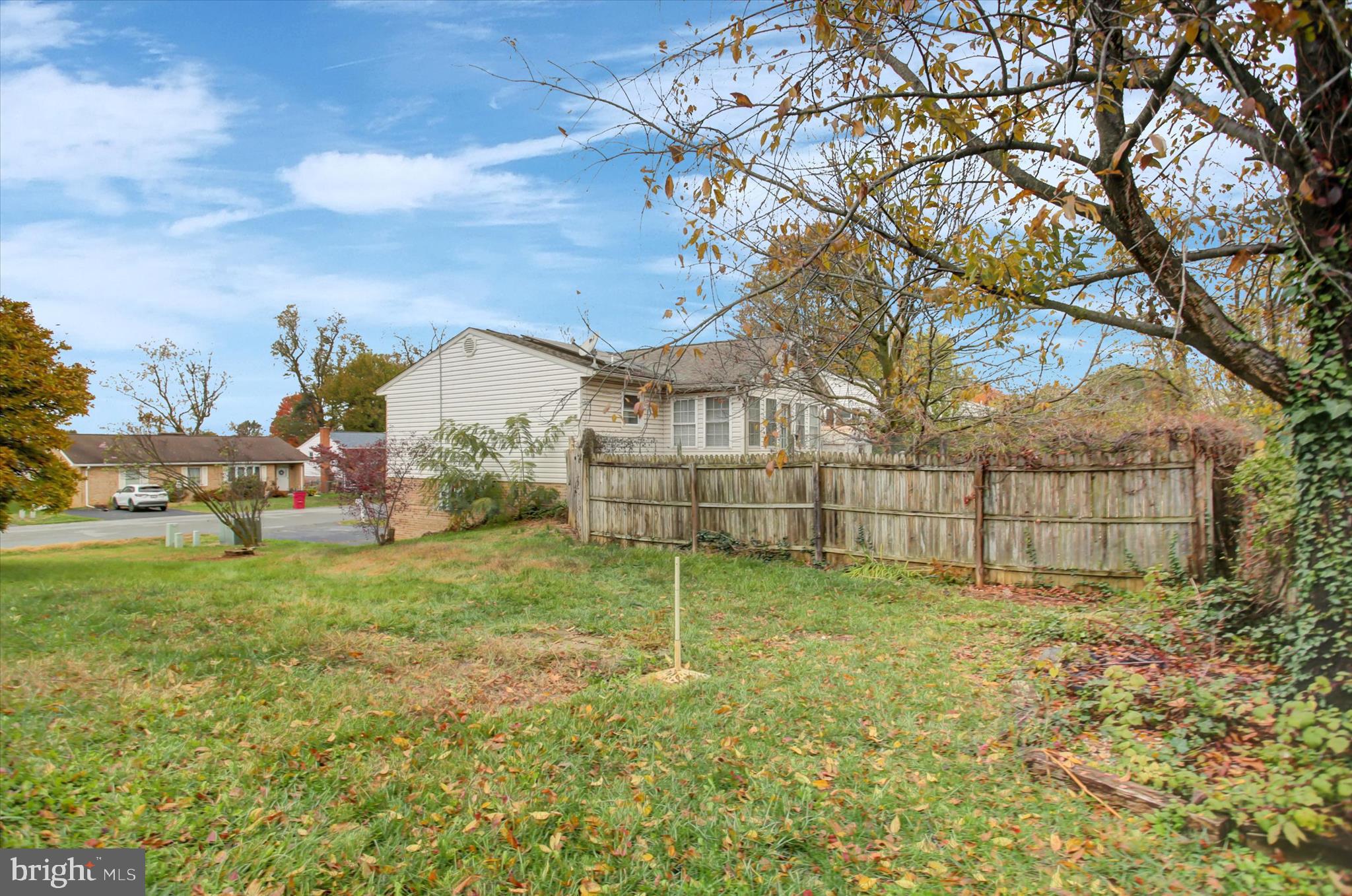501 Cornell Avenue Hagerstown, MD 21742 - Photo 25 of 28 a backyard of a house with lots of green space and garden