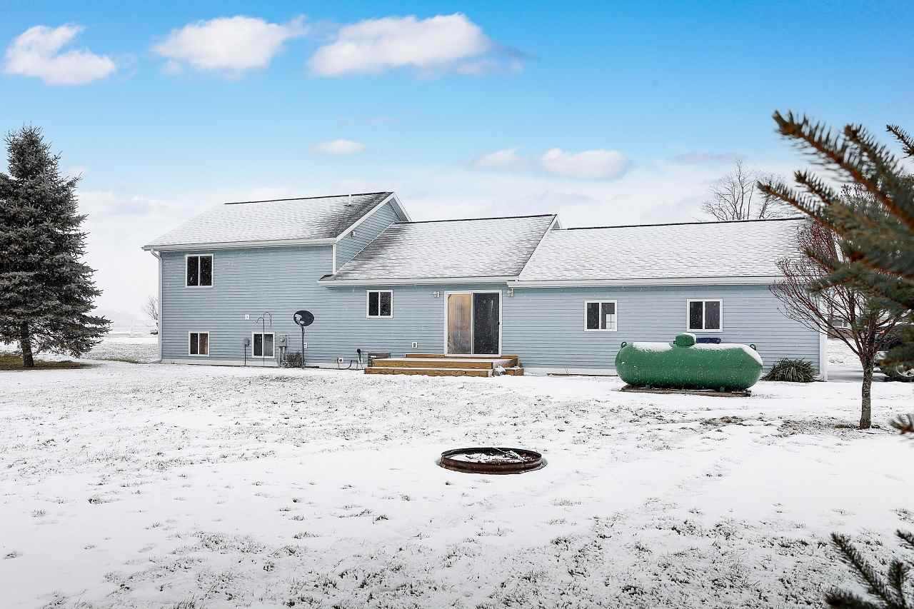 6803 West County Line Road Buckley, MI 49620 - Photo 4 of 39 1883486-3.JPG