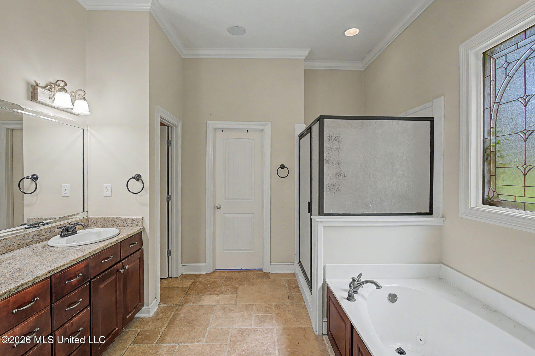 8 Crockett Loop Hernando, MS 38632 - Photo 19 of 50 Primary Bathroom a
