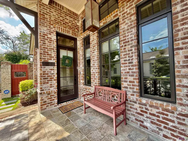 $565,000 | 7037 Etage Court, Baton Rouge, LA 70806