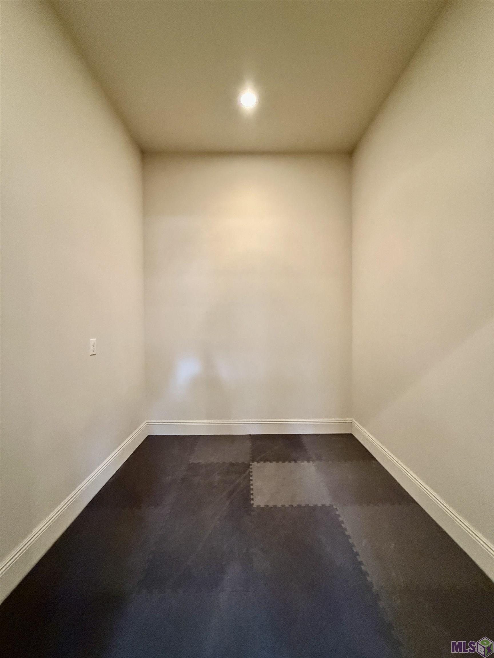 7037 Etage Court Baton Rouge, LA 70806 - Photo 22 of 25 Garage Room with central ac