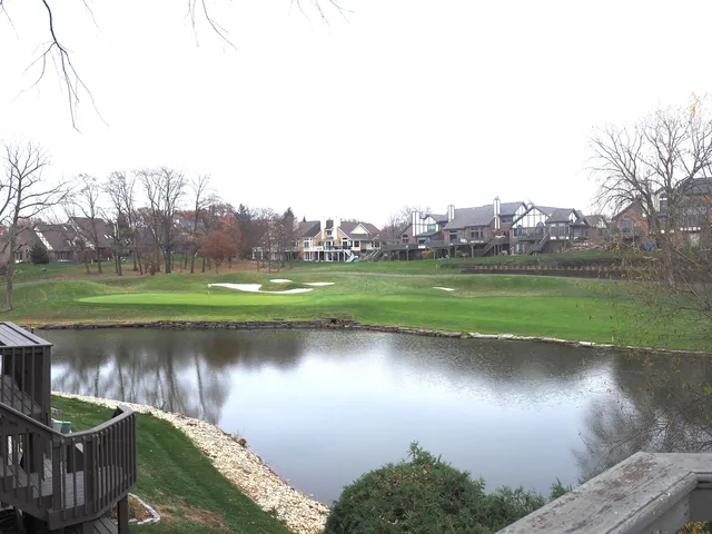 $499,900 | 10513 Golf Road, Orland Park, IL 60462