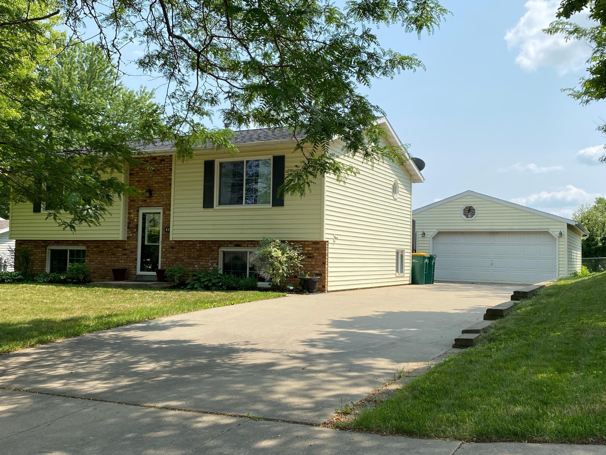 632 36th Street Southwest Rochester, MN 55902 - Photo 2 of 28