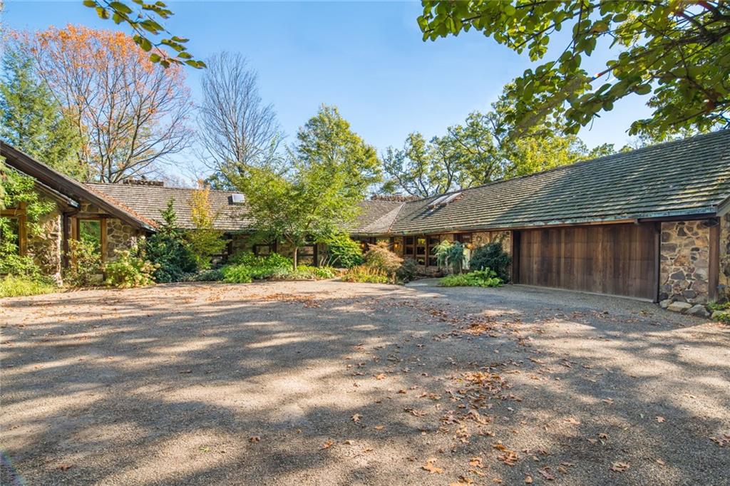 118 Riding Trail Lane Pittsburgh, PA 15215 - Photo 1 of 25 The mystery is solved once you walk inside!