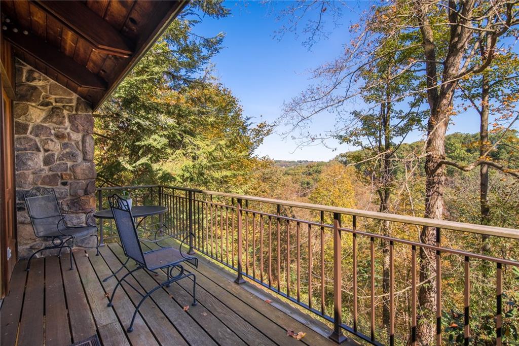 118 Riding Trail Lane Pittsburgh, PA 15215 - Photo 21 of 25 Expansive views take your breath away!