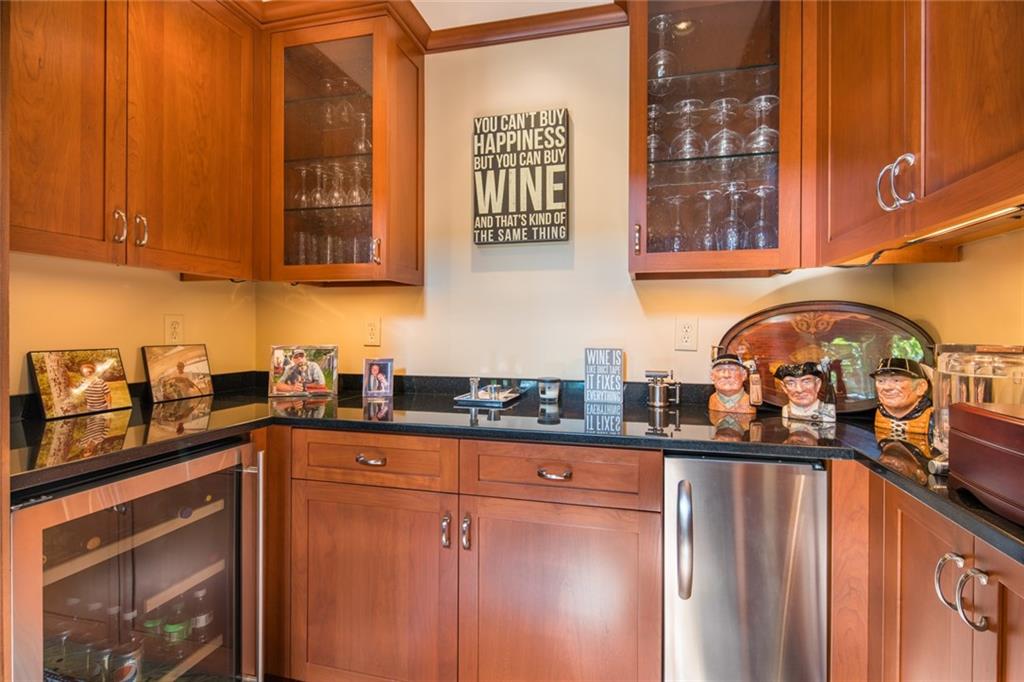 118 Riding Trail Lane Pittsburgh, PA 15215 - Photo 9 of 25 Ice maker and beverage frig makes entertaining easy