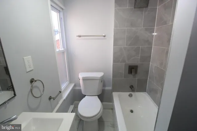 $1,600 | 1017 Pine Street, Unit 3F, Philadelphia, PA 19107