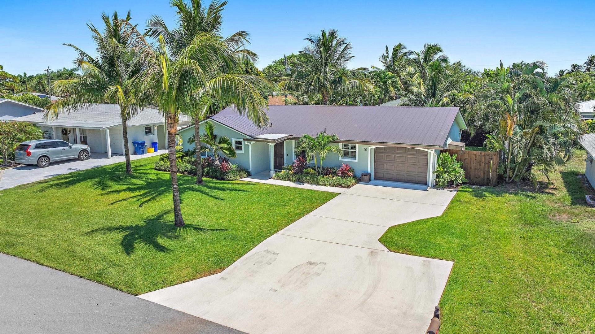 10 Pineview Road Jupiter, FL 33469 - Photo 3 of 24 Photo 3