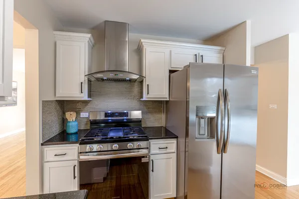 $4,100 | 2431 Cobblewood Drive, Northbrook, IL 60062