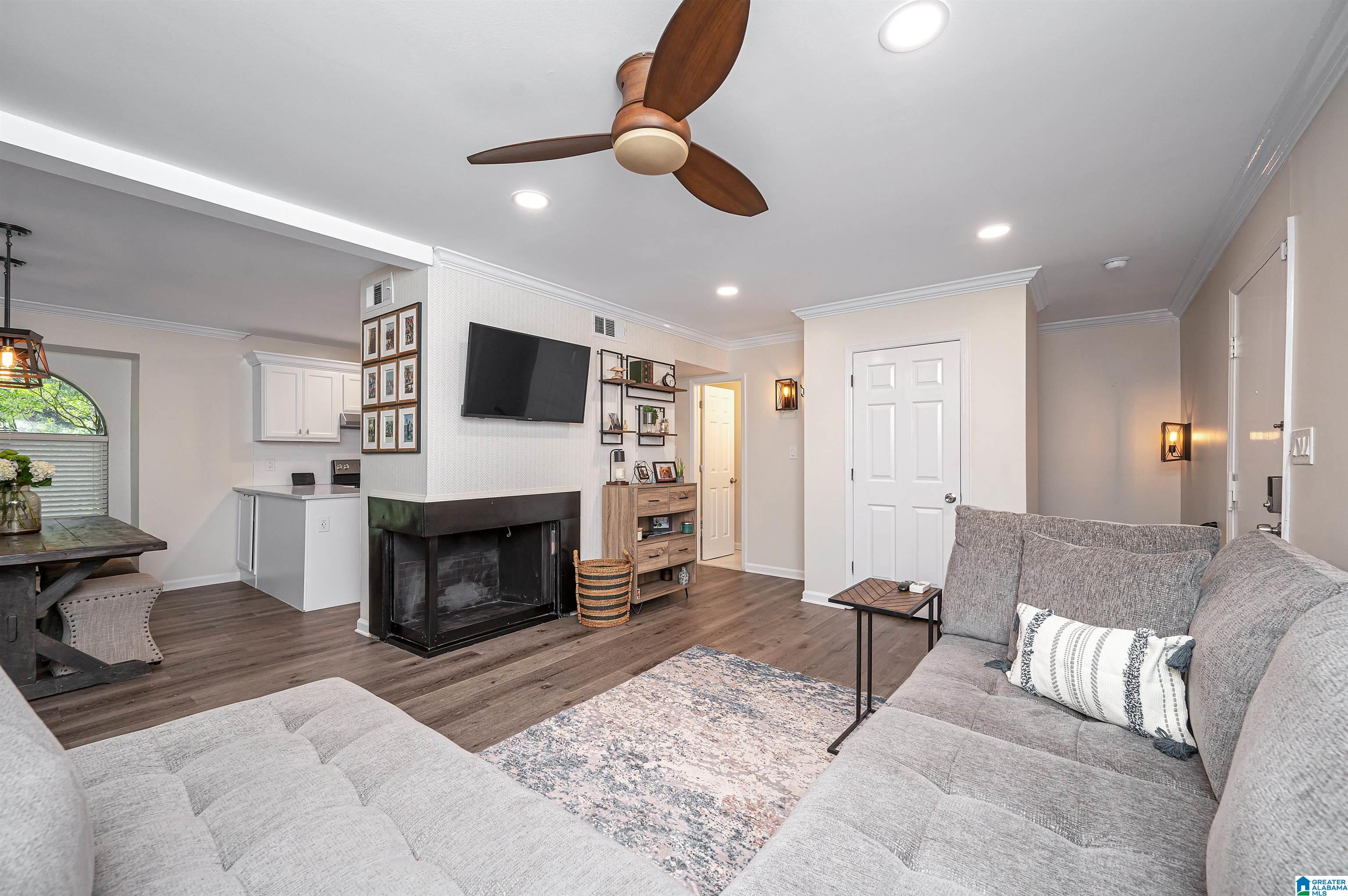 152 W Green, Unit 152 Birmingham, AL 35243 - Photo 6 of 40