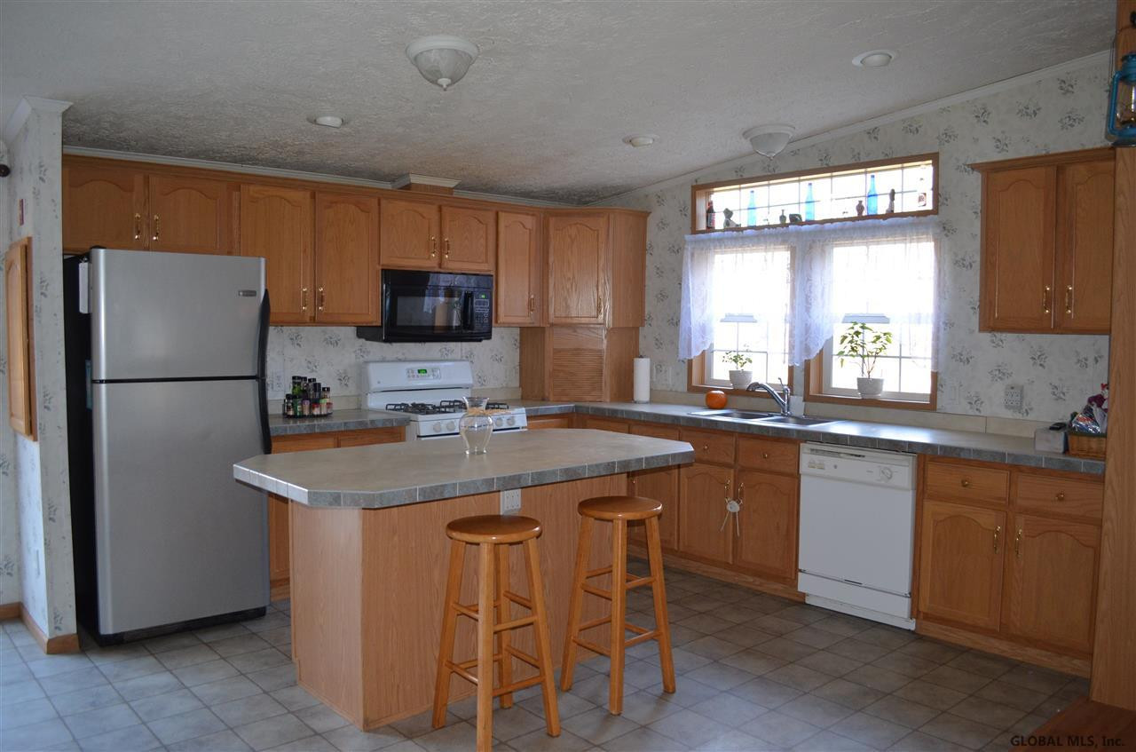 17 Shingle Hollow Road Hoosick, NY 12138 - Photo 4 of 18 Photo 4