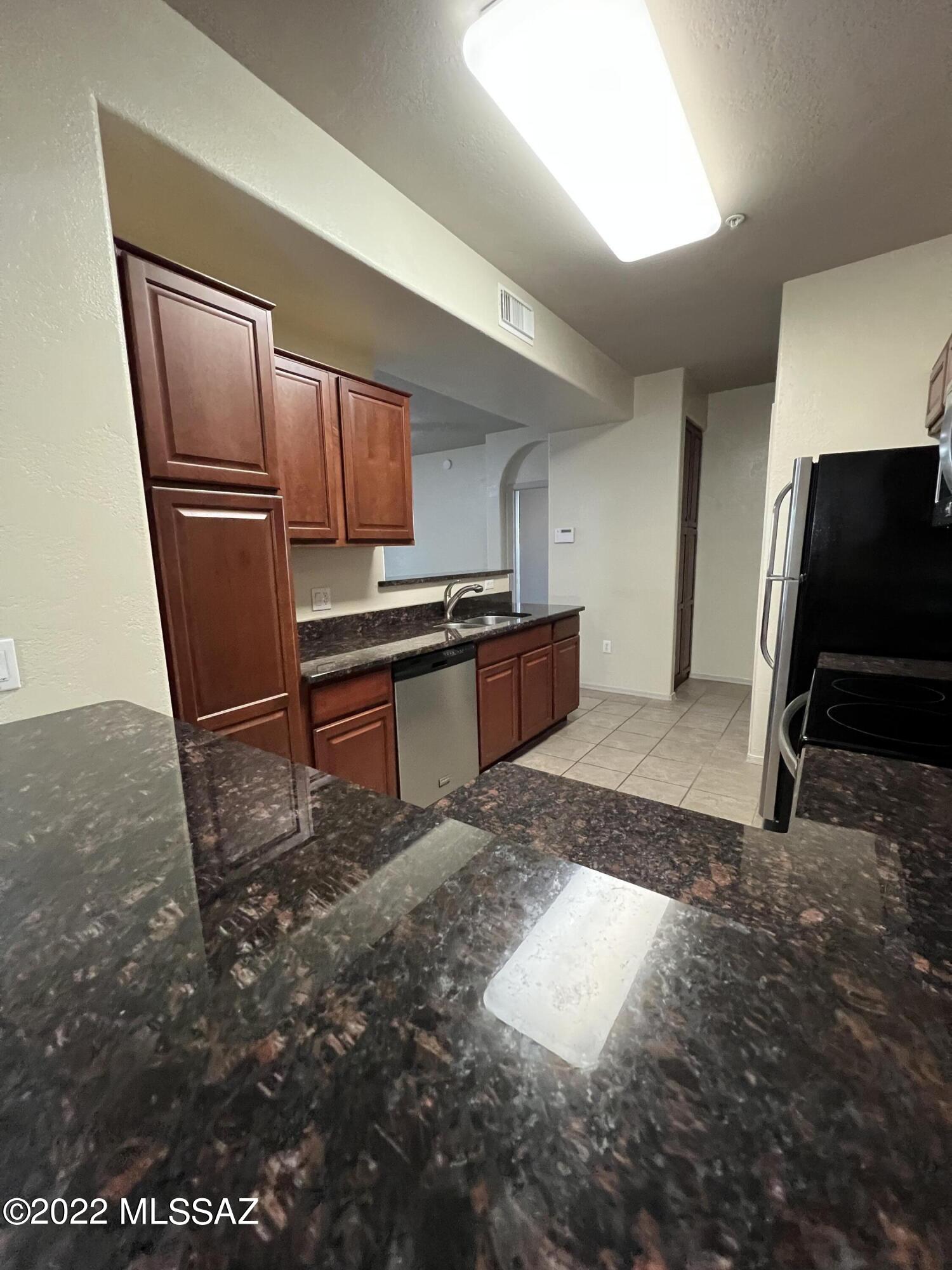 2550 East River Road, Unit 1101 Tucson, AZ 85718 - Photo 14 of 30
