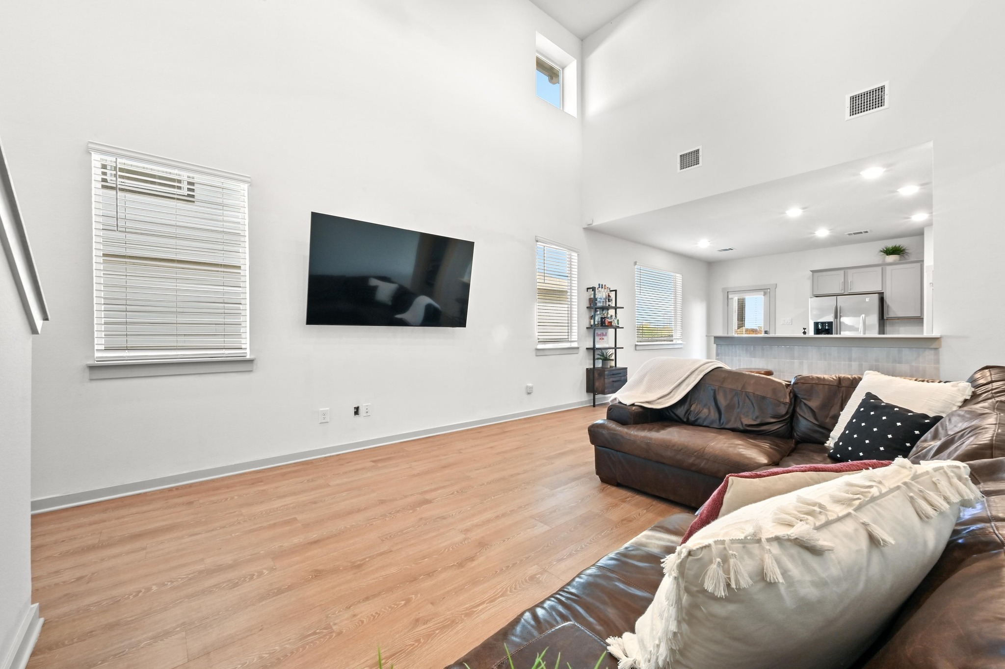 522 Wilshire Road San Marcos, TX 78666 - Photo 5 of 22 a living room with furniture and a flat screen tv