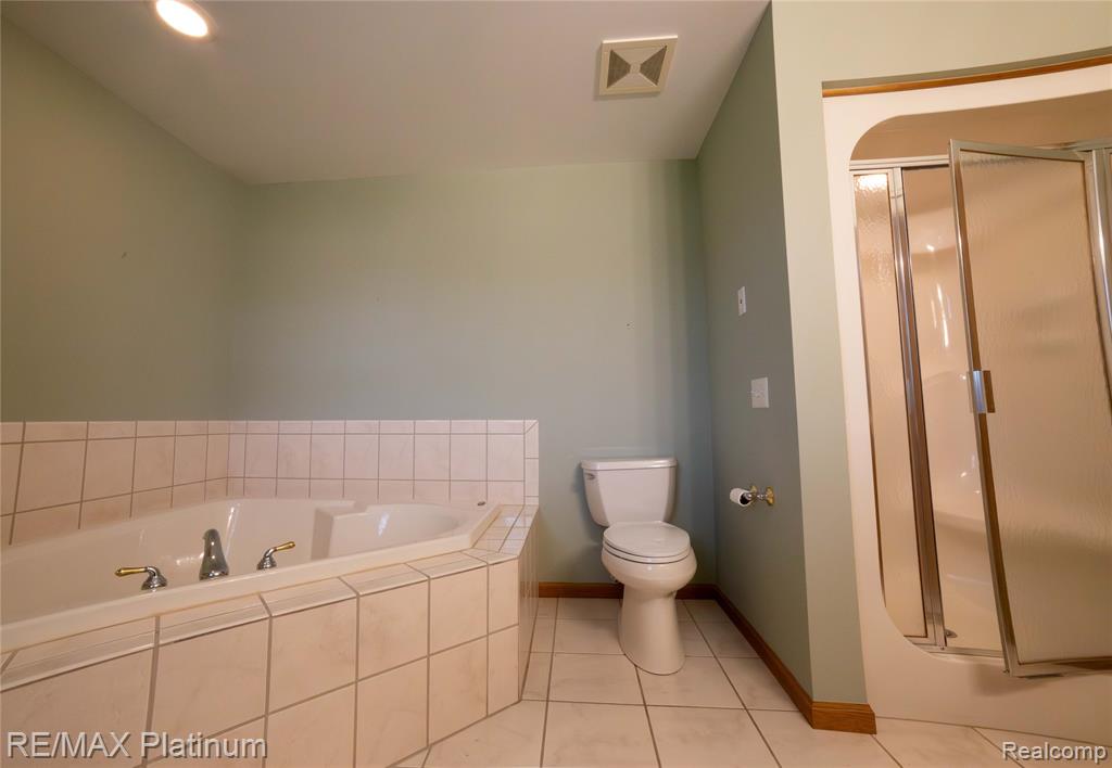 12987 Holtforth Road Fenton, MI 48430 - Photo 14 of 46