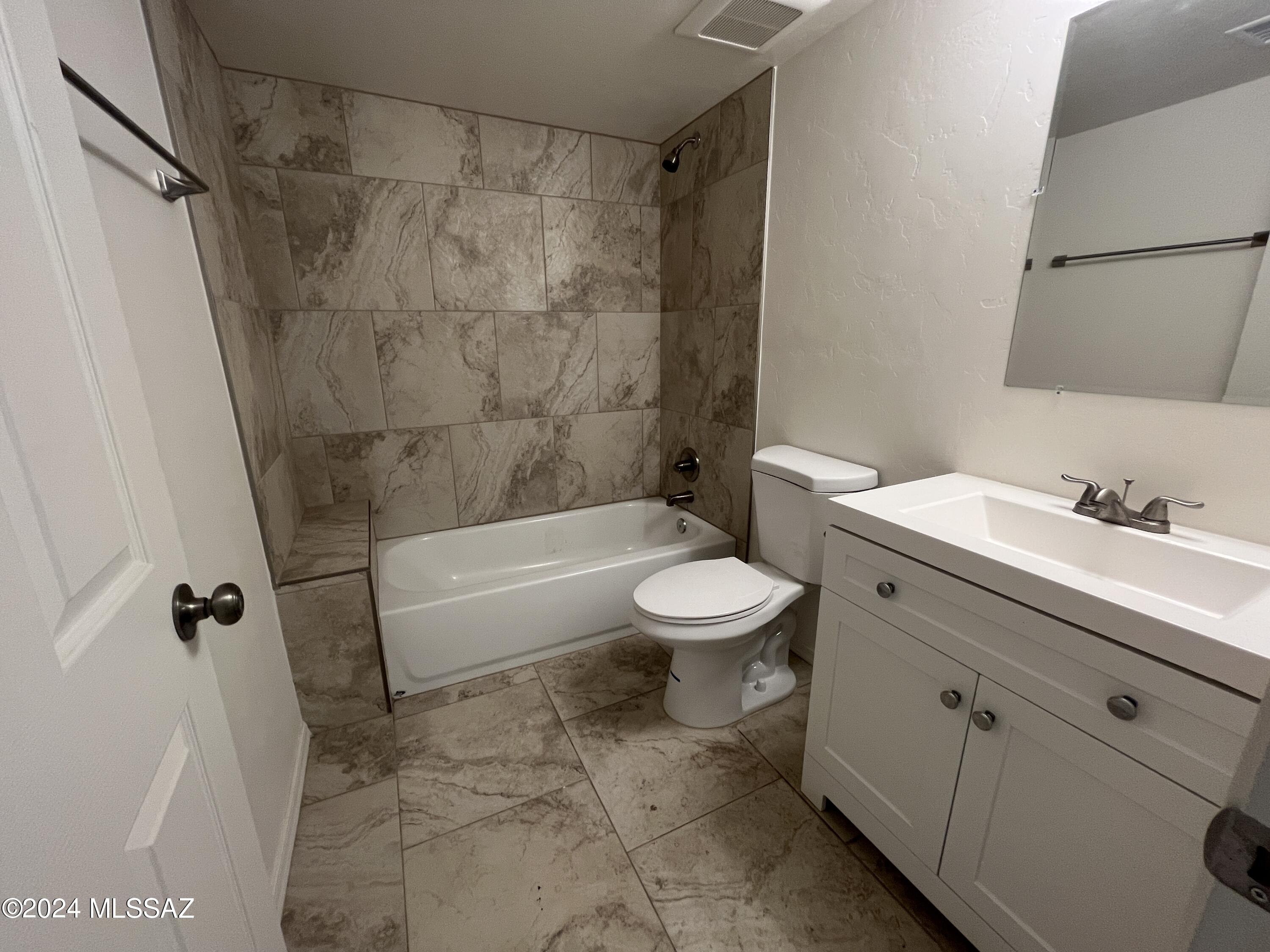 215 West Navajo Road, Unit A Tucson, AZ 85705 - Photo 16 of 34