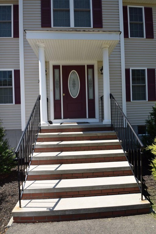 340 Canton Street Randolph, MA 02368 - Photo 3 of 28