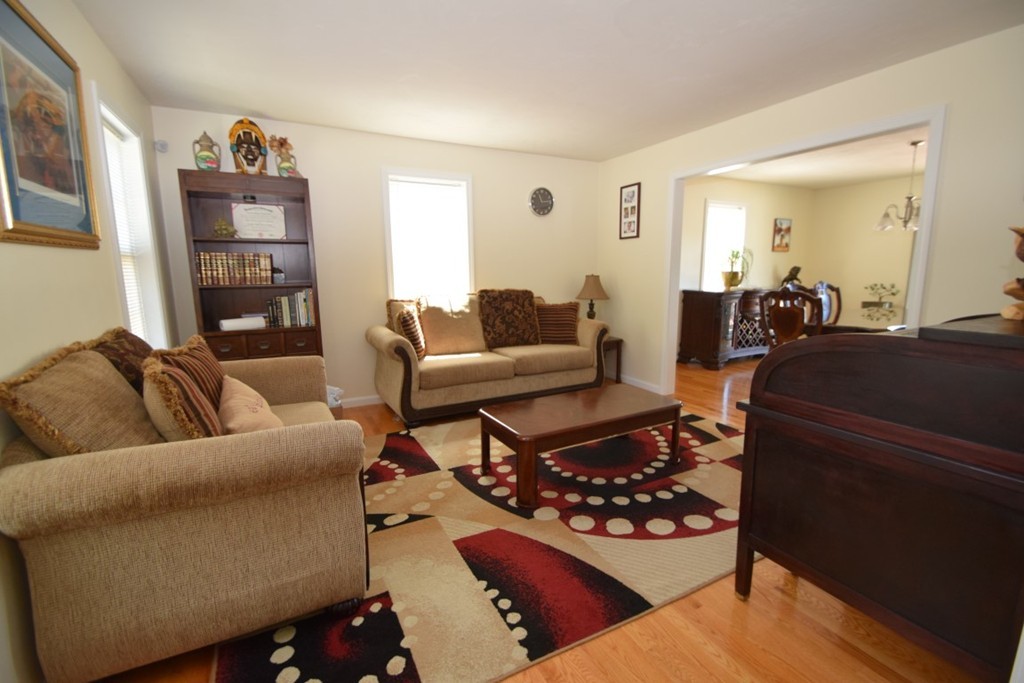 340 Canton Street Randolph, MA 02368 - Photo 7 of 28