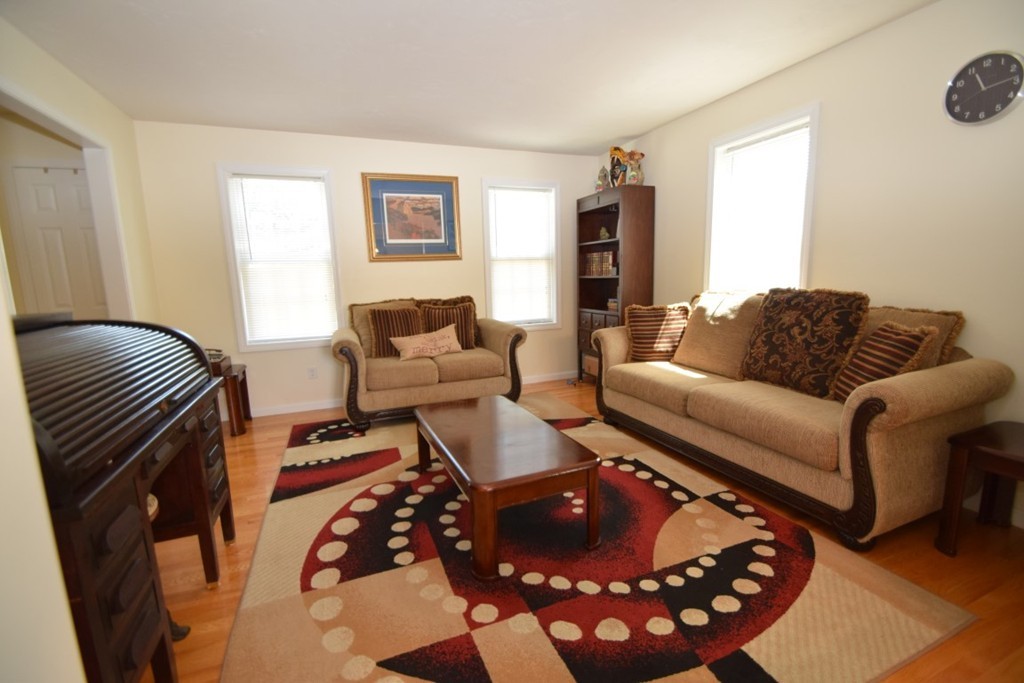 340 Canton Street Randolph, MA 02368 - Photo 8 of 28