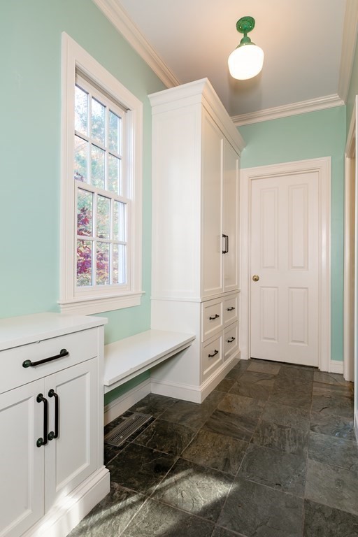 146 Davis Road Carlisle, MA 01741 - Photo 11 of 31 Gallery Image 11