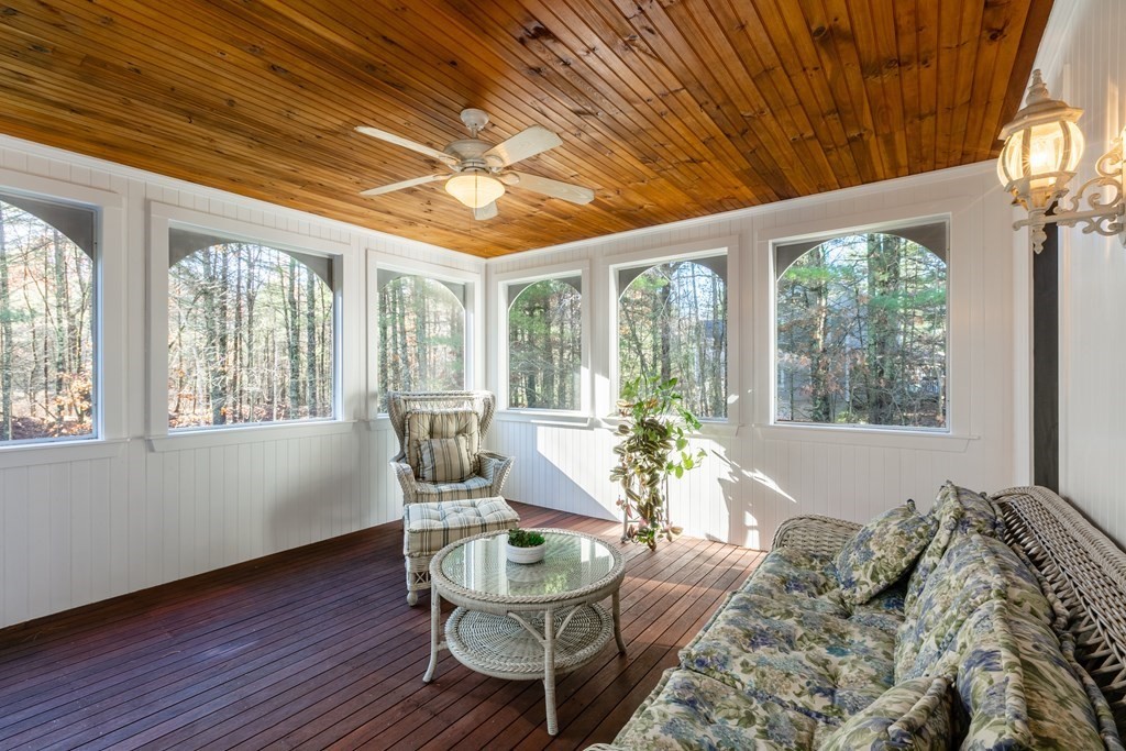 146 Davis Road Carlisle, MA 01741 - Photo 10 of 31 Gallery Image 10