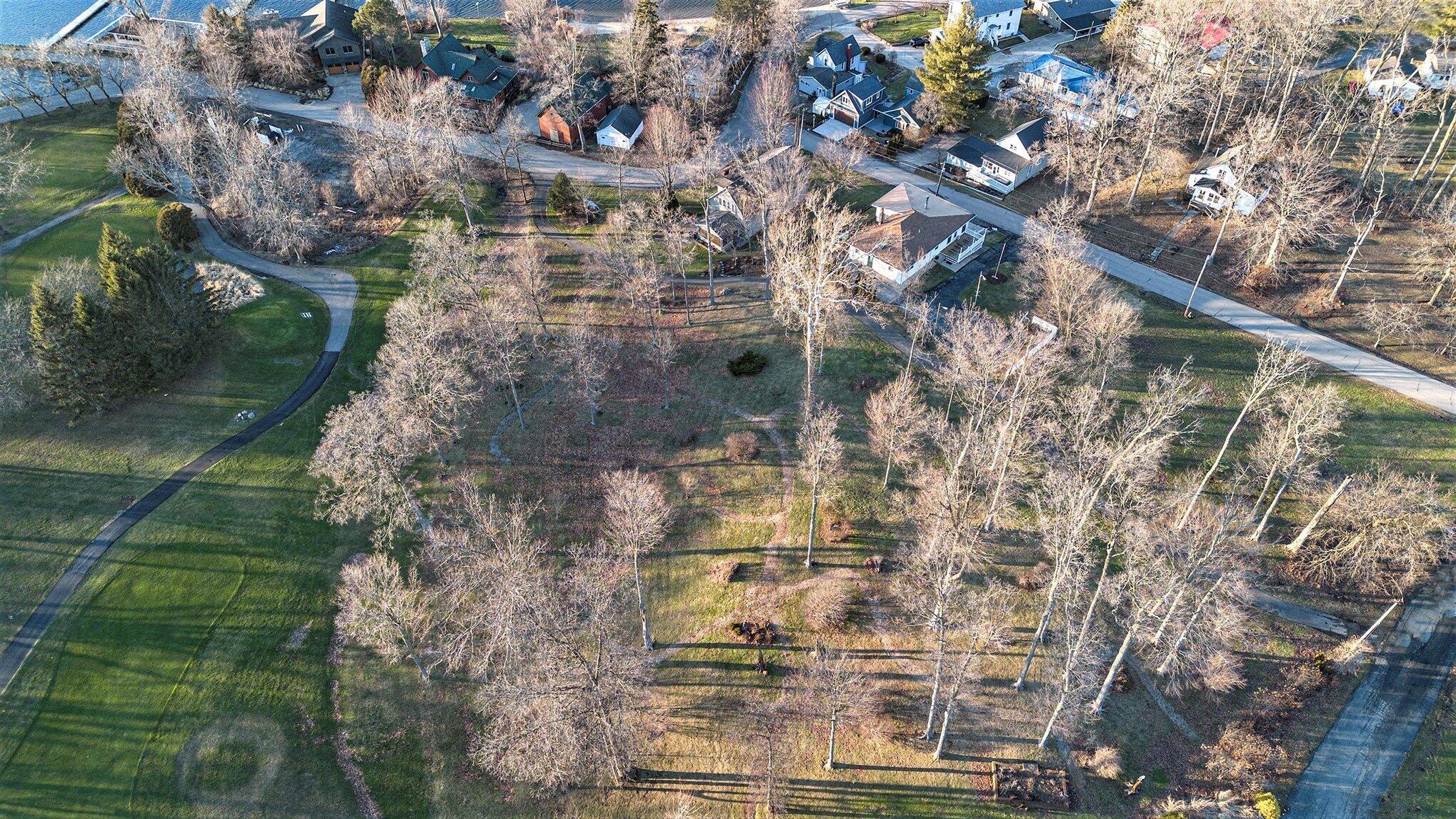 4862 Knoll Court Watervliet, MI 49098 - Photo 8 of 14 007_file_8120