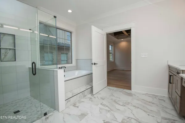 $1,295,000 | 7733 Madgewood Lane, Knoxville, TN 37909