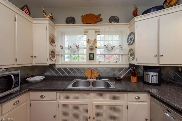 $350,000 | 514 West Parkway Avenue, High Point, NC 27262