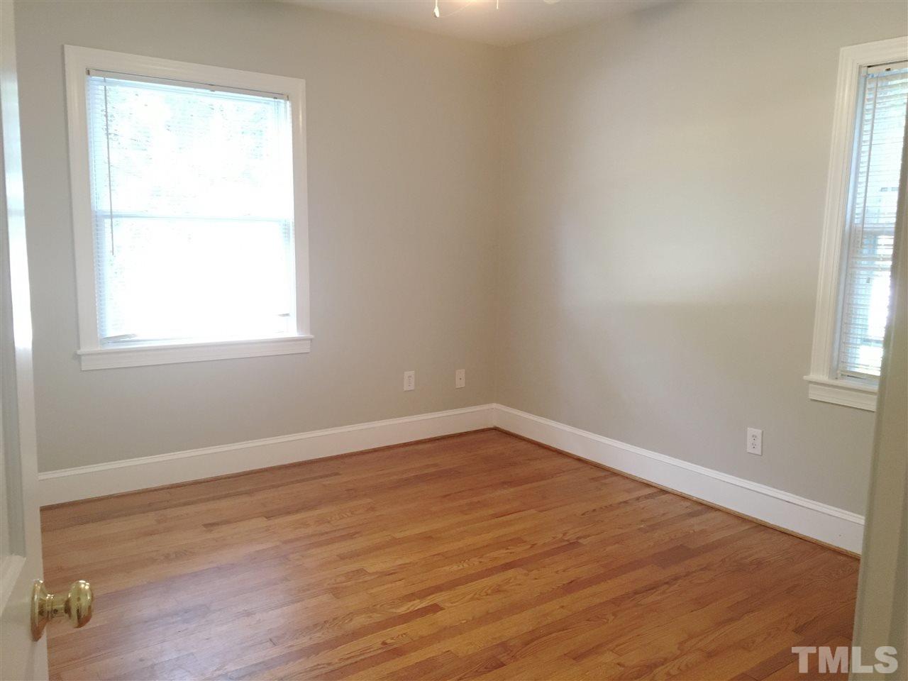 14 Dixie Trail Raleigh, NC 27607 - Photo 10 of 15