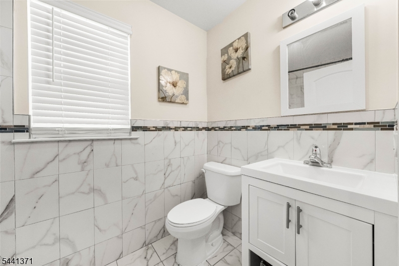 120 Fulton Street Elizabeth Port, NJ 07206 - Photo 18 of 29