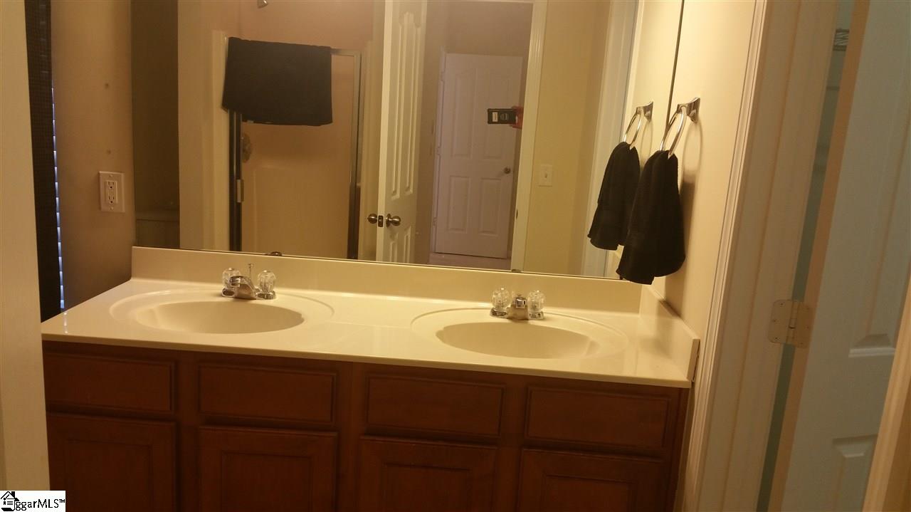 8 Timlin Drive Greenville, SC 29607 - Photo 5 of 21 Gallery Image 5
