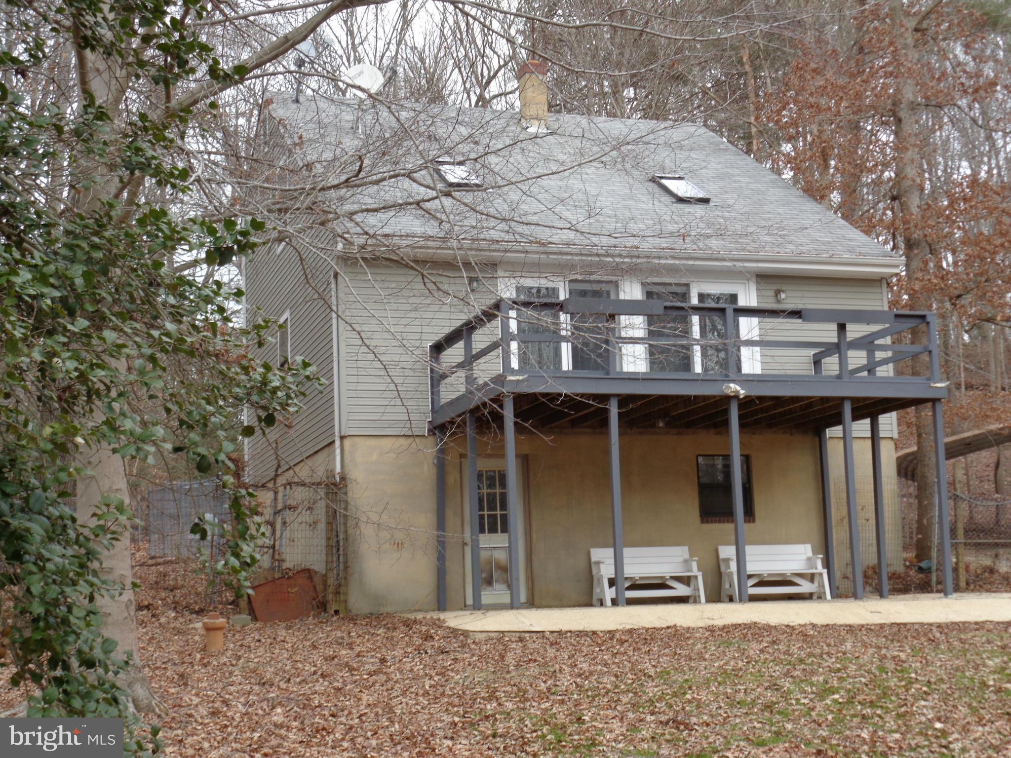 Exterior (Front)