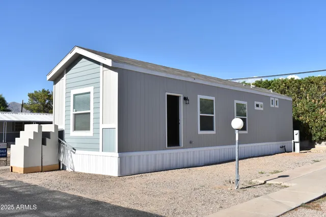 a house view with a outdoor space