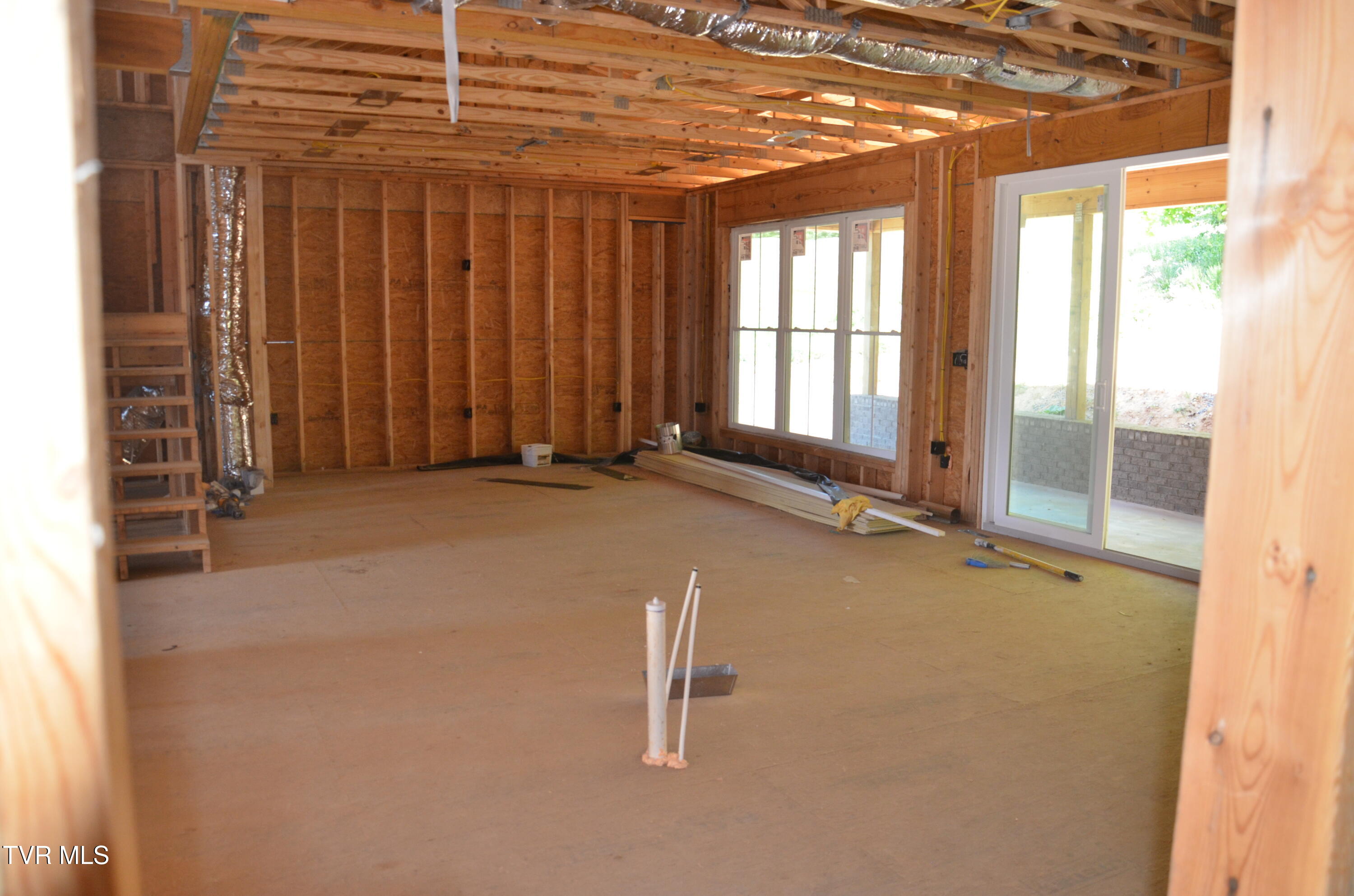 2354 Edinburgh Channel Road Kingsport, TN 37664 - Photo 3 of 10 DSC_0685