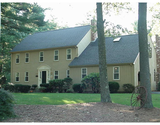 9 Robin Road Norfolk, MA 02056 - Photo 1 of 1 Gallery Image 1