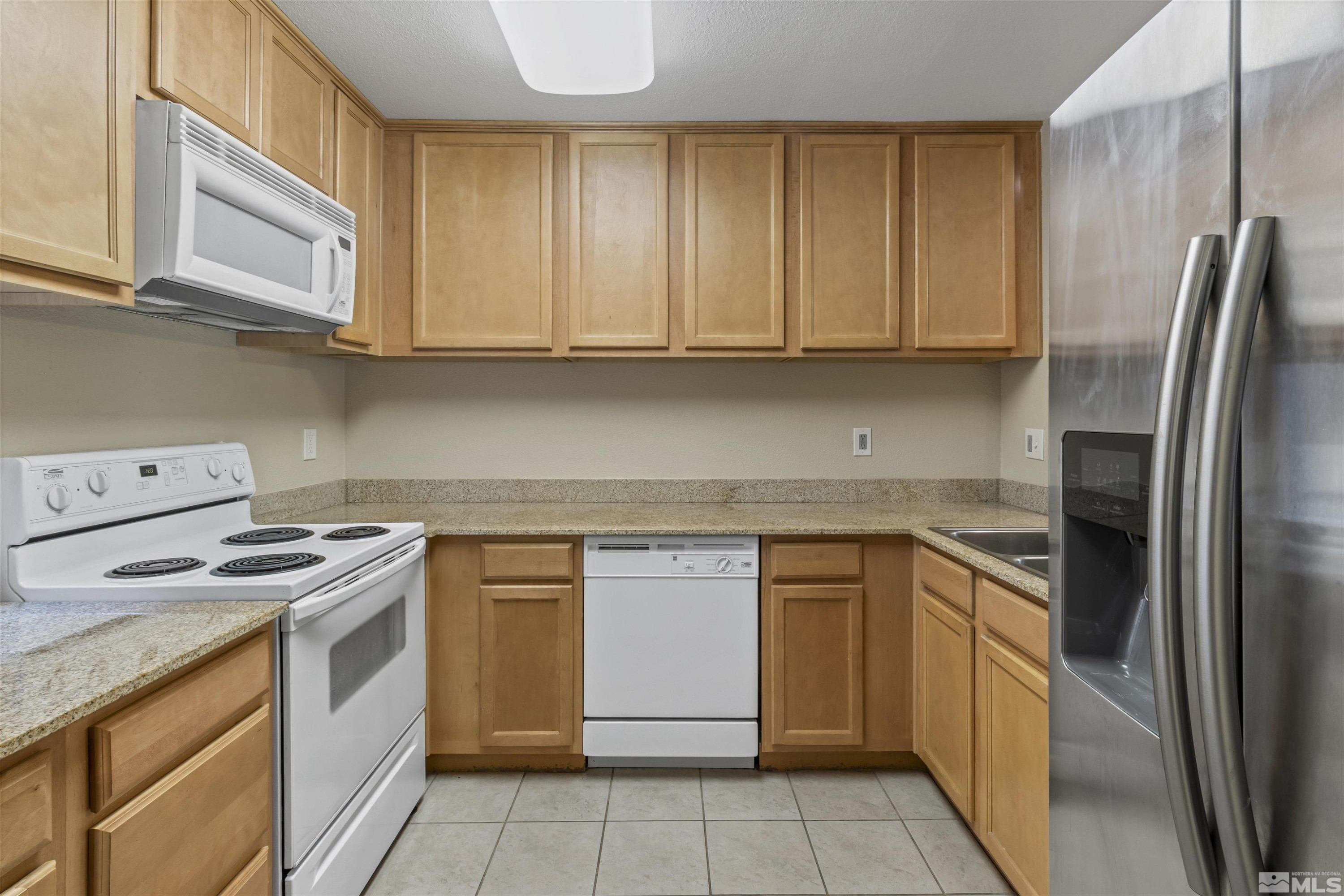 2802 Eastshore Place Reno, NV 89509 - Photo 5 of 36 Photo 5