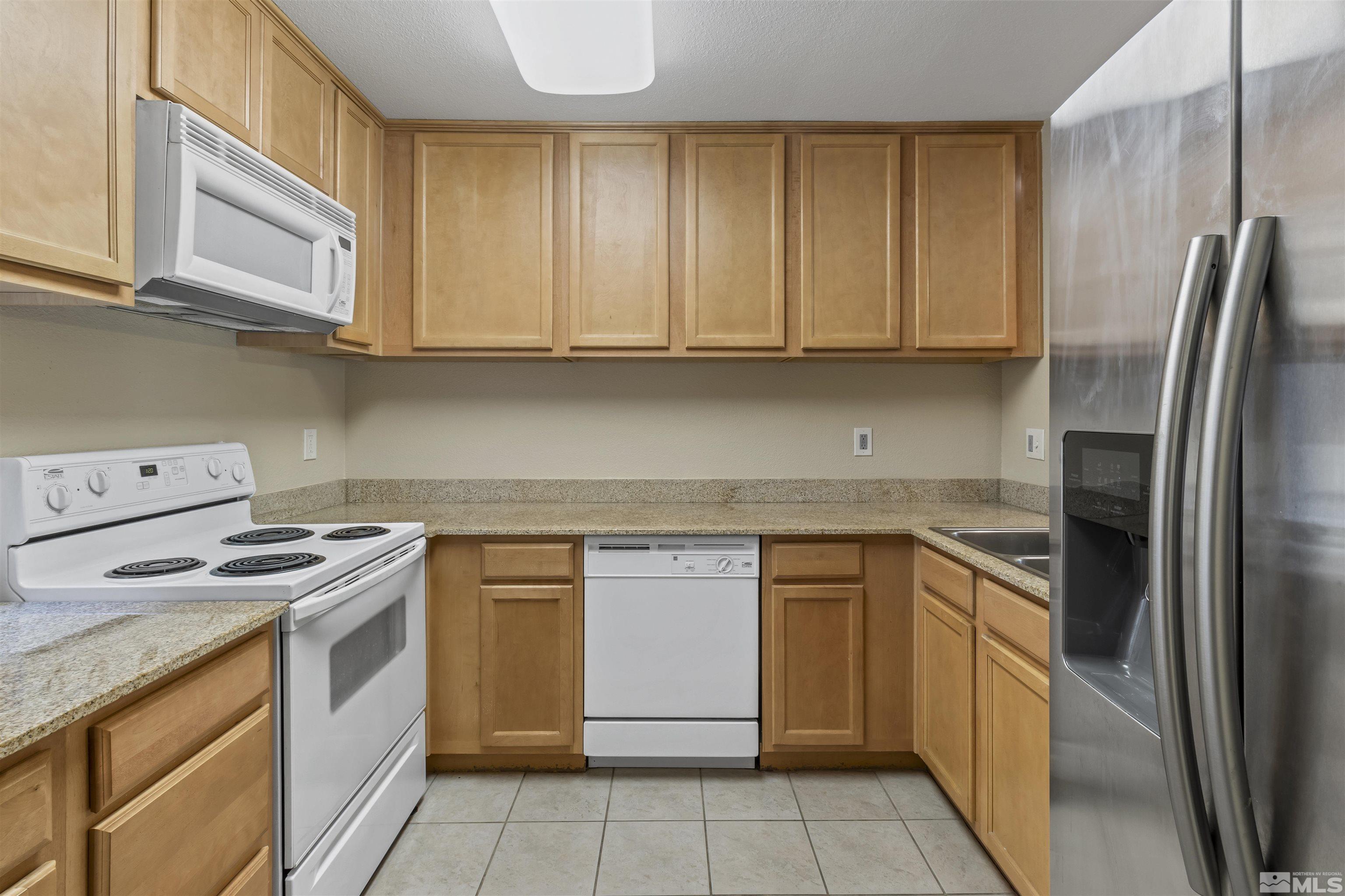 2802 Eastshore Place Reno, NV 89509 - Photo 5 of 36 Photo 5