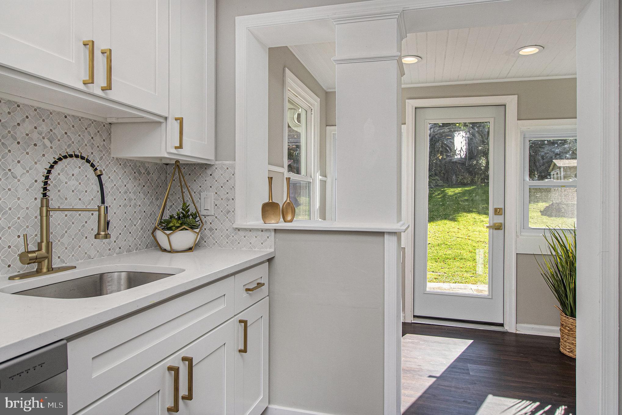 340 Valley Brook Road Ambler, PA 19002 - Photo 6 of 26 Kitchen overlooking Mudroom