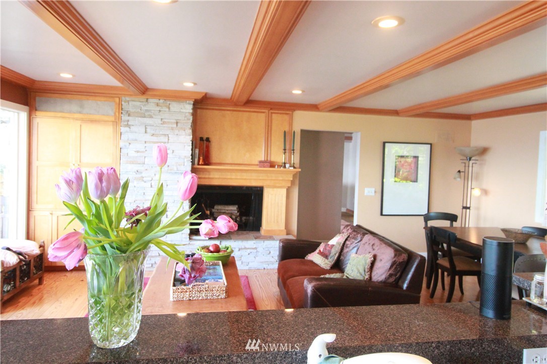 9623 Southwest 117th Street Vashon, WA 98070 - Photo 12 of 25