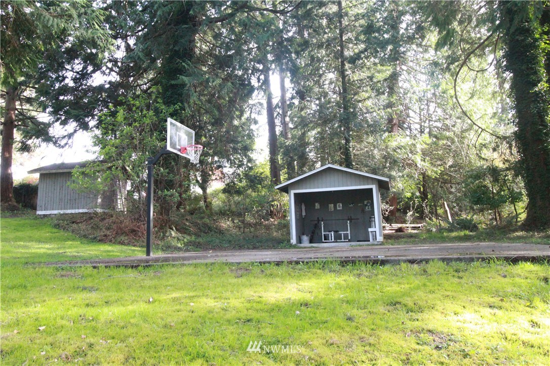 9623 Southwest 117th Street Vashon, WA 98070 - Photo 24 of 25
