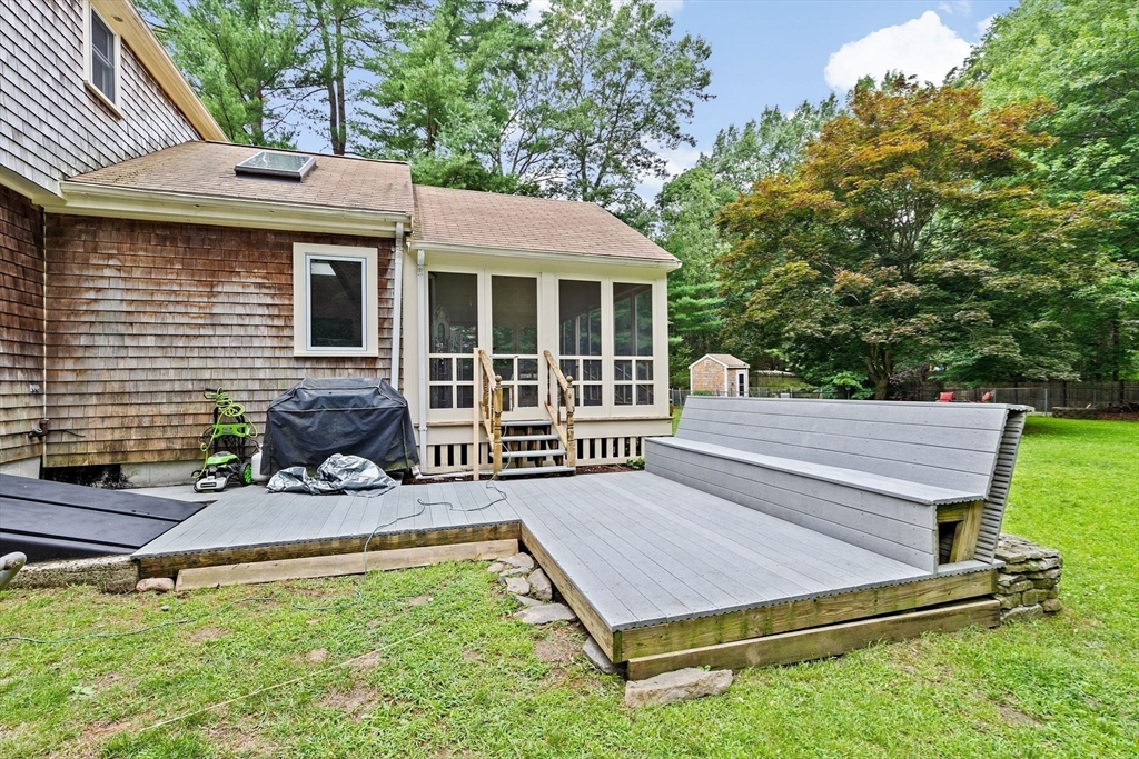 58 Barbara Road Hanson, MA 02341 - Photo 31 of 40